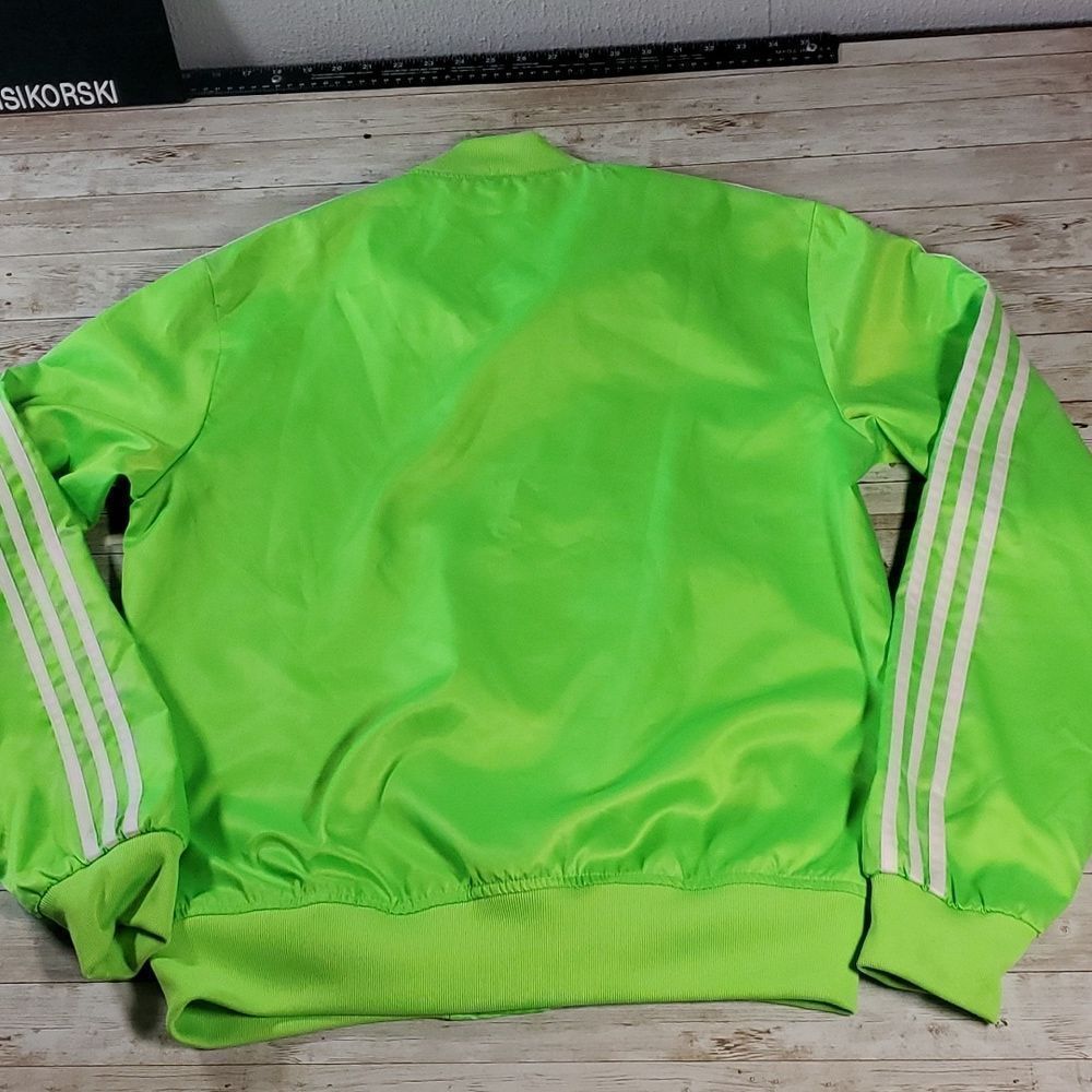 Adidas x Pharrell Williams Neon Green Bomber Track Top‎ Jacket Size Medium - Picture 10 of 13